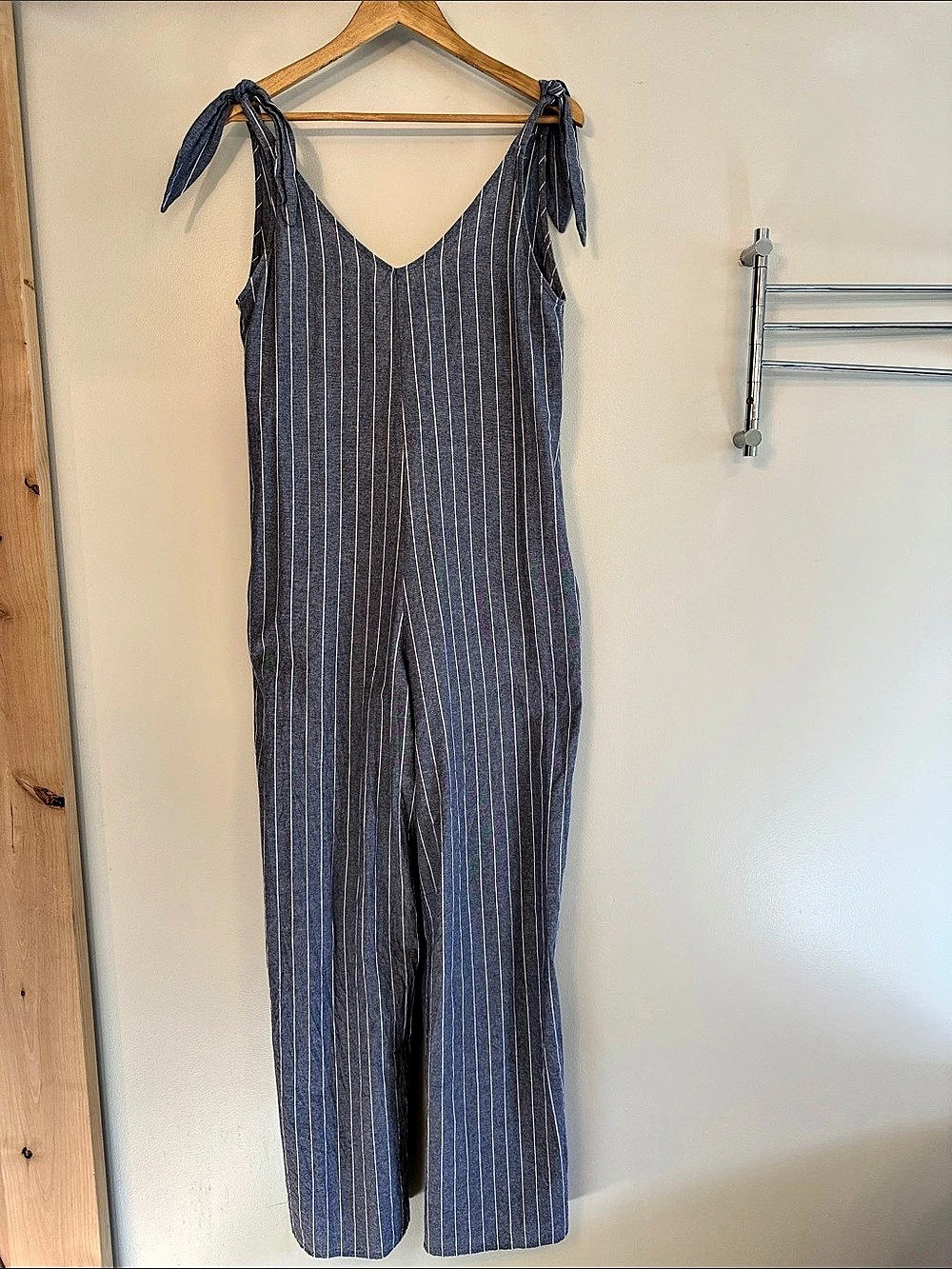 Fantastic Fawn Blue & White Pinstripe Jumpsuit Large Like New